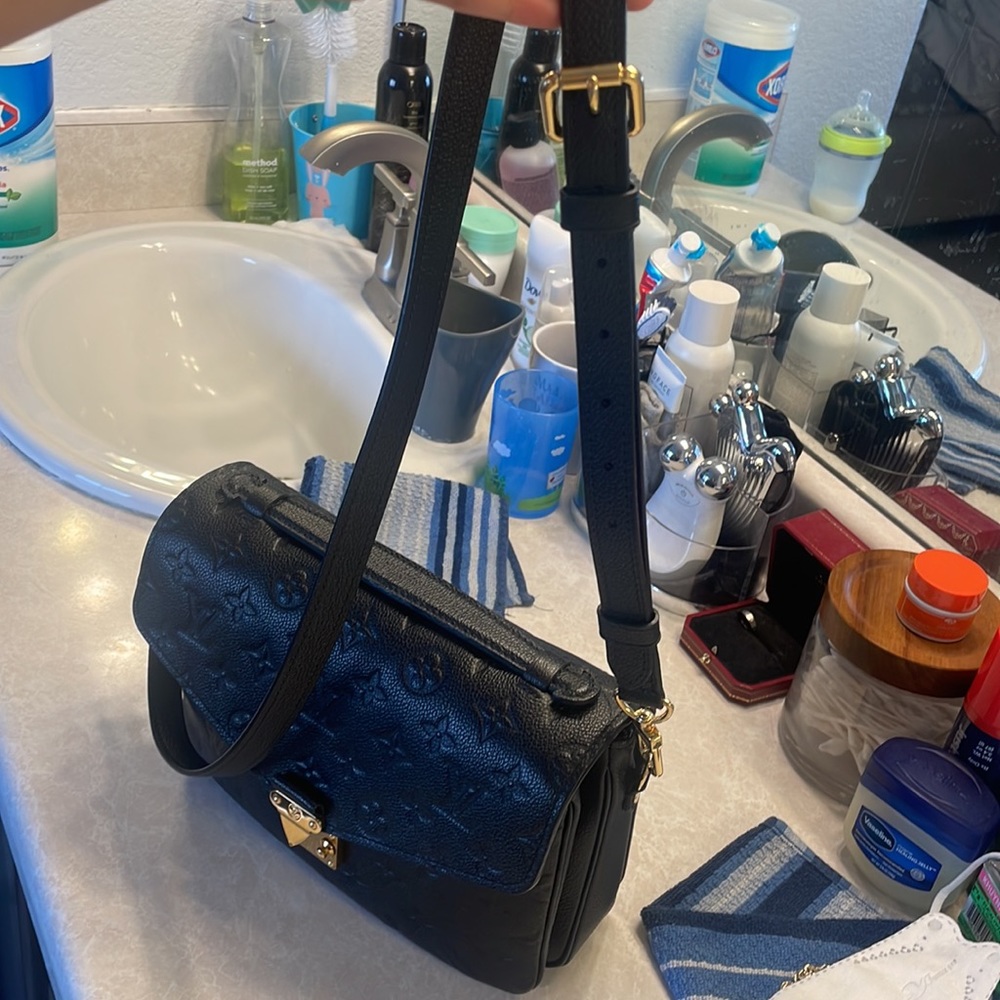 Louis Vuitton Pochette Métis Empriente black - Picture 9 of 9